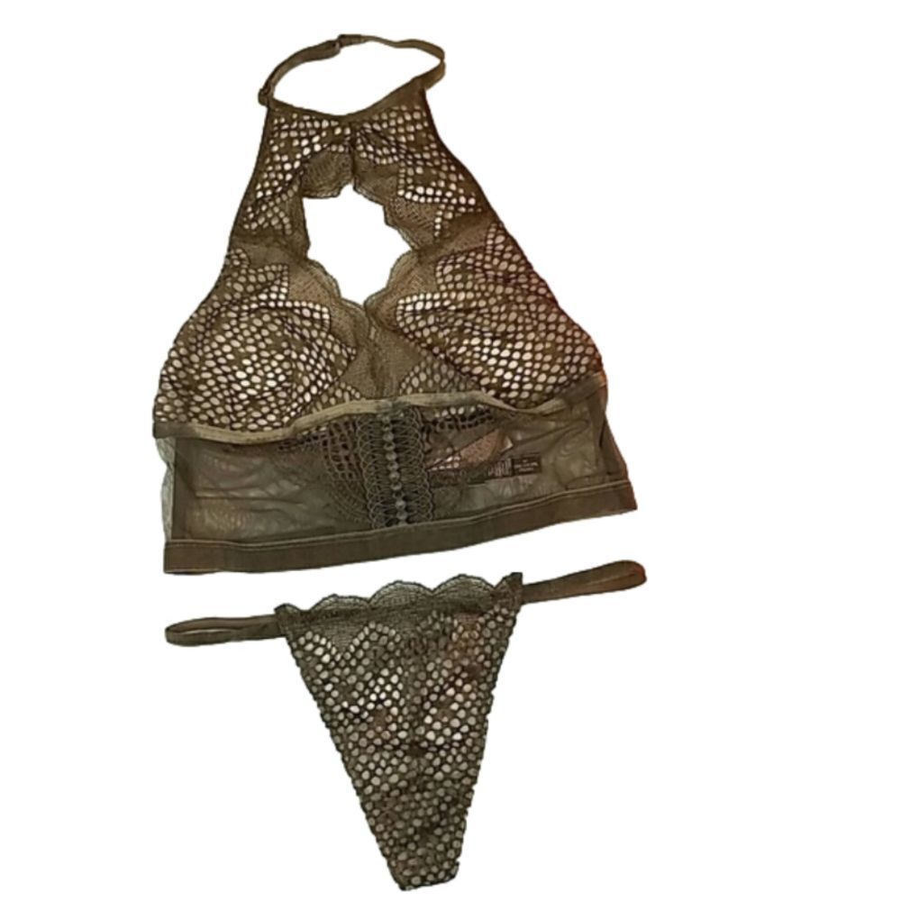 NWT Victoria's Secret Very Sexy Lace Bralette & Thong Set - Medium